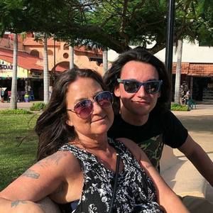 Meet your Posher, Wendy